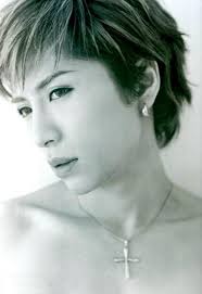 Otter pups have so much air trapped in there, they actually can't dive. Who Is Gackt Dating Gackt Girlfriend Wife