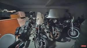 Keberadaan sebuah garasi untuk sepeda motor pada rumah tempat tinggal sebenarnya juga sangat penting, sama halnya dengan garasi mobil. Bj Habibie Koleksi Mercedes Benz Klasik Dan Motor Gede Mobil Gooto Com