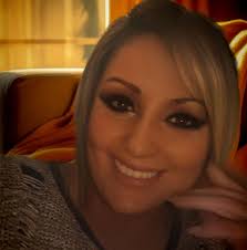 Życie jest najtwardszą ze szkół. Nigdy nie wiesz w której jesteś klasie i  jaki będzie kolejny egzamin. Nie możesz też ściągać, bo nikt inny nie ma  tych samych pytań co . ty. -