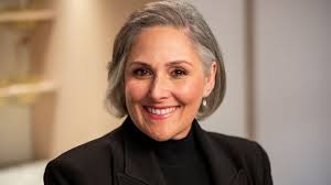 Ricki Lake Talks Hair Loss, Going Gray & Finding Her Confidence