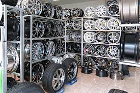 Boy Racers Of Thailand