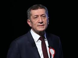 Ankara üniversitesi eğitim bilimleri fakültesi'nden mezun olan ziya selçuk, aynı üniversitede yüksek lisansını gelişim psikolojisi alanında yaptı. Ziya Selcuk Independent Turkce