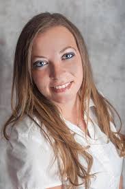 Tina Spoor Licensed Real Estate Salesperson at Hunt real estate