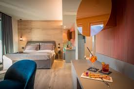 Relax and snooze in style. Sunset Room