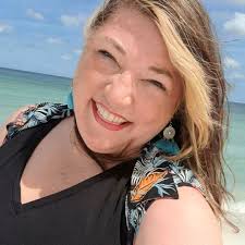 Solo cruise pros and cons. Fall foliage cruise to Canada/New England vs.  Holiday cruise to the Bahamas