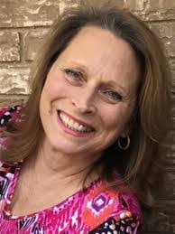 Margot Perry's Instagram, Twitter & Facebook