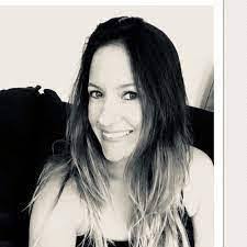 Christine Stoops's Instagram, Twitter & Facebook