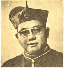 Humberto Llamas's Instagram, Twitter & Facebook