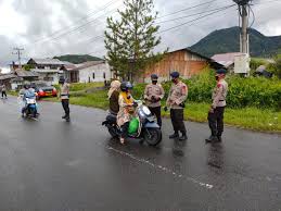 Check spelling or type a new query. Indah Nya Berbagi Brimob Bersama Bhayangkari Bagikan Takjil Dan Masker Gratis Kepada Pengendara Tren24jam Com