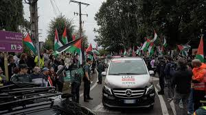 Has nouvelle rouge done anal Sexy sex lesbian