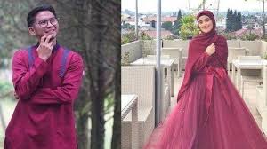 Beberapa waktu yang lalu, istri rizky da , nadya mustika rahayu diisukan tengah hamil anak pertama. Rumah Tangga Dengan Rizki Da Dikabarkan Retak Tiba Tiba Nadya Mustika Posting Rindu Untuk Siapa Tribunnews Com Mobile