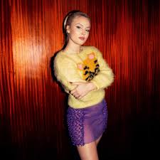 Zara larsson is an international singer who believes in the power of pop, with an empowering voice. Zara Larsson Bei Amazon Music