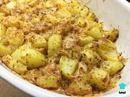 Receta De Patatas Al Horno Con Queso Y Mantequilla Al Con De Horno Mantequilla Patatas Queso Receta Y 2020 Yemek Tarifleri Biber Gida