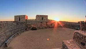Para mais detalhes, consulte as condições de utilização. Castelo E Fortificacao Medieval De Monsaraz Municipio De Reguengos De Monsaraz