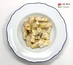 Learn how to make the most delicious cacio e pepe recipe with just 4 ingredients in 20 minutes! Roma Pasta Cacio E Pepe Passione Pasta It