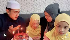 Doa ucapan hari lahir untuk anak sulung. Adi Putra Sebak Bila Anak Istimewa Baca Doa Di Hari Jadi Bergenang Air Mata
