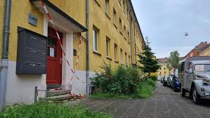 Weniger harmlos sind dagegen alle risse über 0,2 millimeter breite. Risse In Nurnberger Wohnhaus So Geht Es Den Evakuierten Mietern N Sudstadt Nordbayern