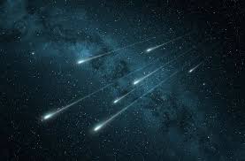 Dueling Meteor Showers Will Light Up The Skies Monday Night Meteor Shower Meteor Meteor Rain