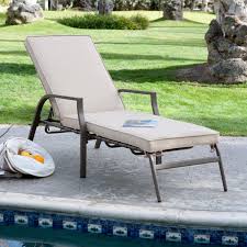 Amazon Com Aluminum Frame Chaise Lounge With Cushion Patio Lawn Garden Lounge Chair Outdoor Outdoor Seat Cushions Chaise Lounge