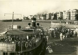 1850-1925 India, Views of old Bombay in ...