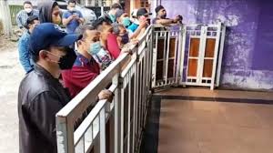 Ataupun golongan pekerjaan yang di tetapkan. Https Www Tribunnews Com Metropolitan 2021 04 28 Dishub Dki Lalin Padat Karena Jam Masuk Dan Pulang Perkantoran Serentak Di Bulan Ramadan Https Cdn 2 Tstatic Net Tribunnews Foto Bank Images Kepala Dinas Perhubungan Dki Jakarta Syafrin Liputo