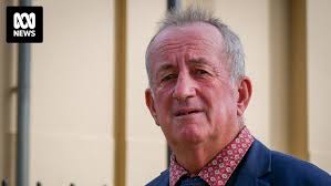 Former Bathurst mayor Robert 'Bobby' Bourke evades jail time for blackmail  of fellow councillor