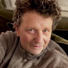 paulwardy66 @TonyEarnshaw That's a young John Salthouse, former star of The  Bill and Abigail's Party. 👍