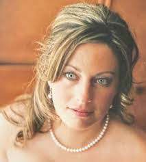 Ann Paradis's Instagram, Twitter & Facebook