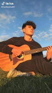 Pin By Marah M J On Music Video Art Reference Poses Music Chuck Bass