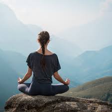 Dann ist eine der einfachsten methoden für innere ruhe, bewusst musik zu hören, bei der du dich zurücklehnen kannst und dir ein gutes gefühl gibt. Meditieren Ein Selbstversuch Fur Mehr Innere Ruhe Cosmopolitan