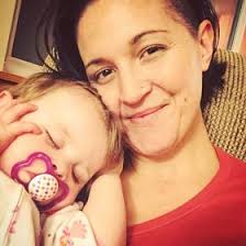 Danielle Guerra Mains (phojomama)