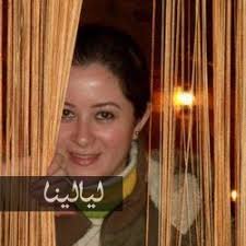 صورة نادرة تجمع مي نور الشريف بوالديها في مرحلة الشباب