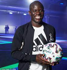 Ia berhasil membantu liverpool meraih gelar juara premier league perdana mereka. N Golo Kante Bestellt Um Vor Gericht Zu Erscheinen Inmitten 3 4 M Rechtsstreit Mit Ehemaliger Agent Aktuelle Boulevard Nachrichten Und Fotogalerien Zu Stars Sternchen