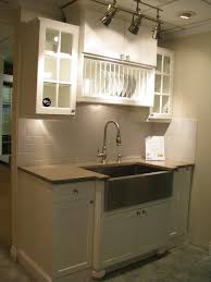 Bolzano 80 cm terbuat dari bahan stainless steel 304 dan warna yang alami. 60 Model Rak Piring Minimalis Modern Dan Klasik Desainrumahnya Com