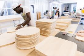 Model dan desain kitchen set yang disajikan disini bisa menjadi inspirasi dan ide untuk kamu yang ingin menata dapur di rumah ❤. Kunstlerhaus Stuttgart We Are Building Furniture With Simon Jones Studio
