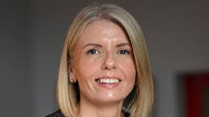 Paula Elmore's Instagram, Twitter & Facebook