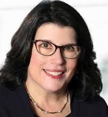 Helen Zarate's Instagram, Twitter & Facebook