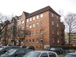 Das alstertal und die walddörfer im norden sowie marienthal im süden bestechen durch einen großen grüngürtel mit vielen naherholungsgebieten und einer guten verkehrsanbindung an die innenstadt. 2 Zimmer Wohnung Zu Vermieten Ludemannstrasse 73a 24114 Kiel Sudfriedhof Kiel Mapio Net