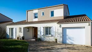 Surelevation De Maison En Bois Et Agrandissement Illico Travaux En 2020 Maison Bois Construction Bois Surelevation Bois