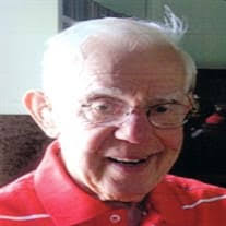 Donald Hinckley's Instagram, Twitter & Facebook