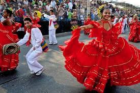 Traditional Colombian Dress Traditional Outfits Traditional Fashion Colombian Fashion