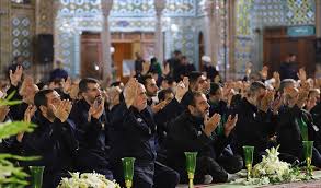 برگزاری آیین معنوی شمع‌گردانی خادمان حرم حضرت معصومه(س)