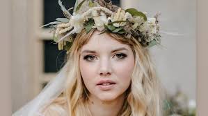 Amanda Steed Make up