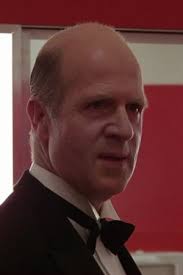 Reparto de Death in Deep Water (película 1975). Dirigida por James Ormerod 