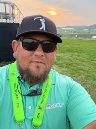 I am a seasoned A1, V1 TD, or Project Manager, a great customer relations  guy and a team player, and I will travel.