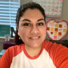 Nora Colunga's Instagram, Twitter & Facebook