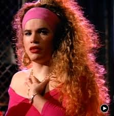 John leguizamo was 31 in romeo + juliet when he played the character 'tybalt'. Finding This Role John Leguizamo Vassar The Alumnae I Quarterly
