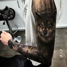 Incredibile Lupo Scuro Tra Gli Alberi Tatuaggio Manicotto Tattooimages Biz