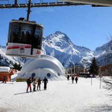 A ne pas rater aux 2 alpes. Les 2 Alpes Ski Resort Resort And Ski Area Overview