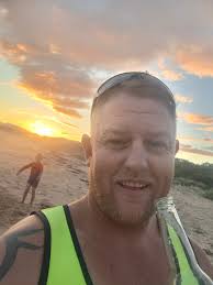 Looking for the one I'm looking for love to cherish and hold and spend  every second with them I live in New Jersey I'm 43 and single